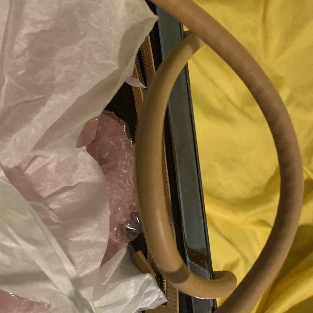 Gucci Handbag - Picture 6 of 14